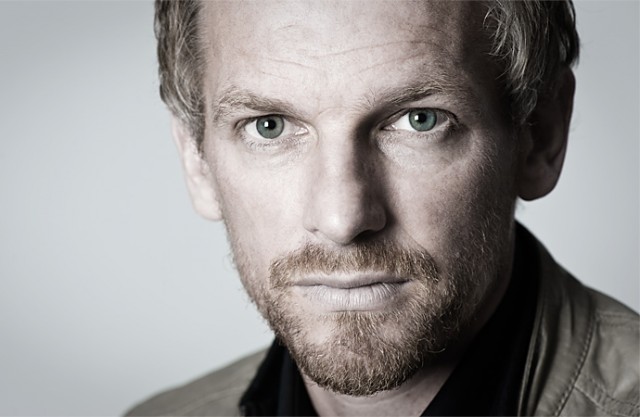 Barry Atsma fotoğrafı