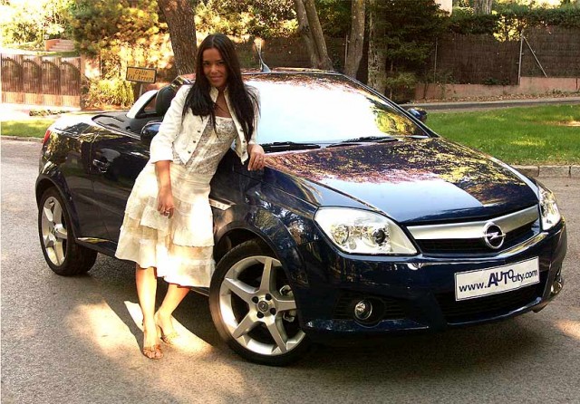 Beatriz Luengo fotoğrafı