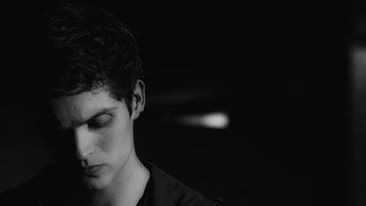 Daniel Sharman Fotoğrafı