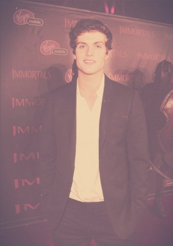 Daniel Sharman Fotoğrafı