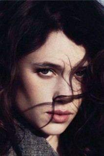Astrid Berges-Frisbey fotoğrafı
