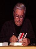 Mario Vargas Llosa fotoğrafı
