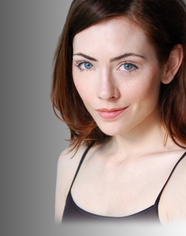 Adrienne Wilkinson fotoğrafı