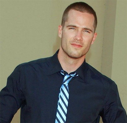 Luke Macfarlane fotoğrafı