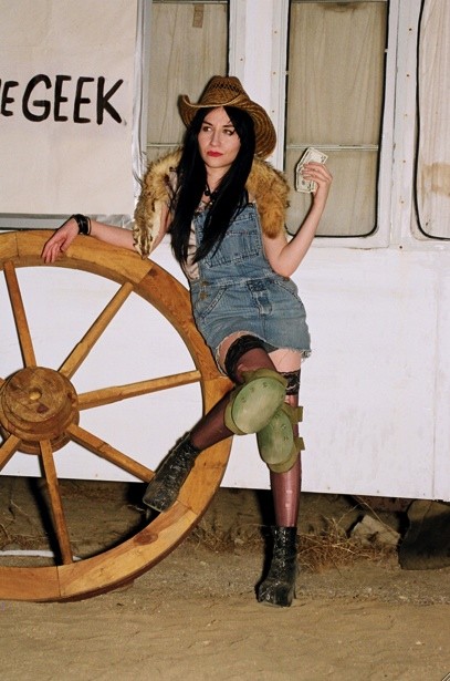 Elissa Dowling fotoğrafı