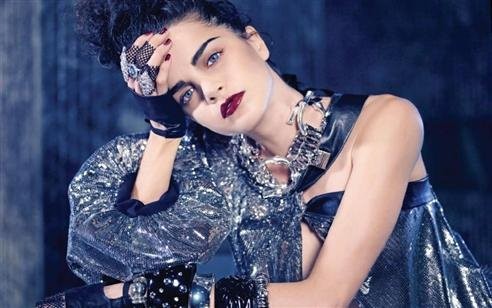 Tuğçe Kazaz Fotoğrafı