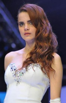 Tuğçe Kazaz Fotoğrafı