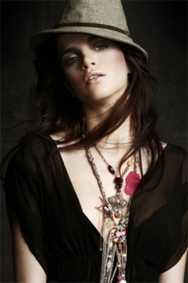 Tuğçe Kazaz Fotoğrafı