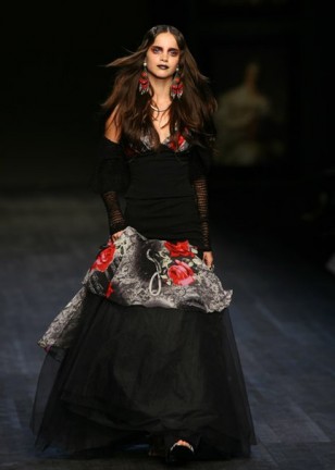 Tuğçe Kazaz Fotoğrafı