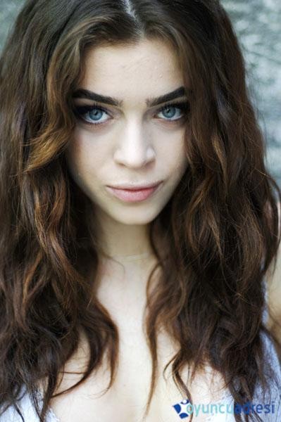 Öykü Çelik Fotoğrafı