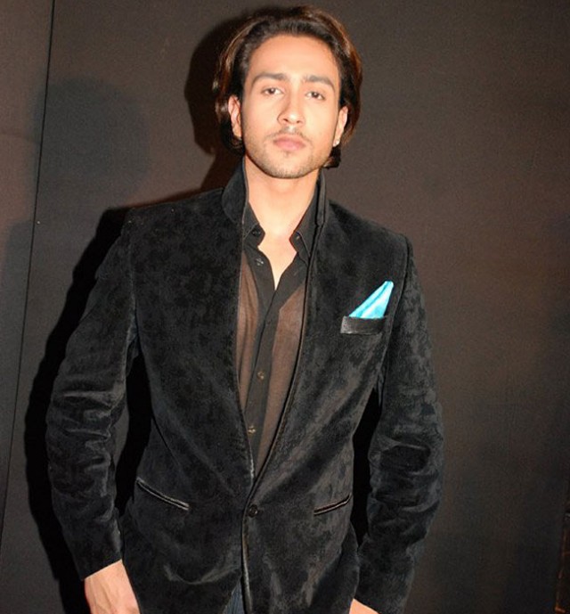 Adhyayan Suman fotoğrafı