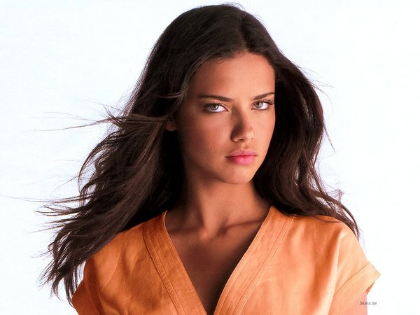 Adriana Lima Fotoğrafı