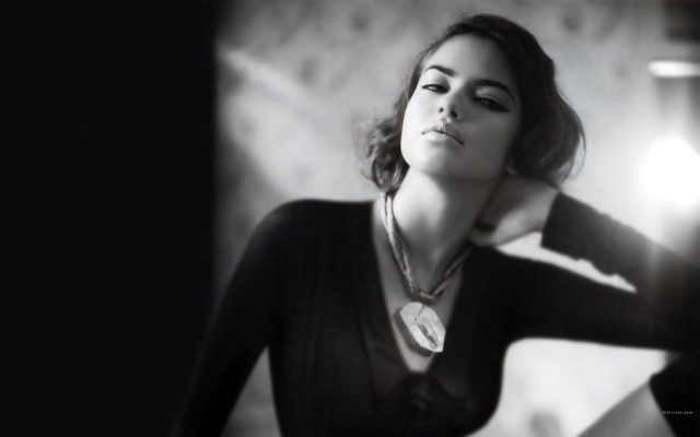 Adriana Lima Fotoğrafı