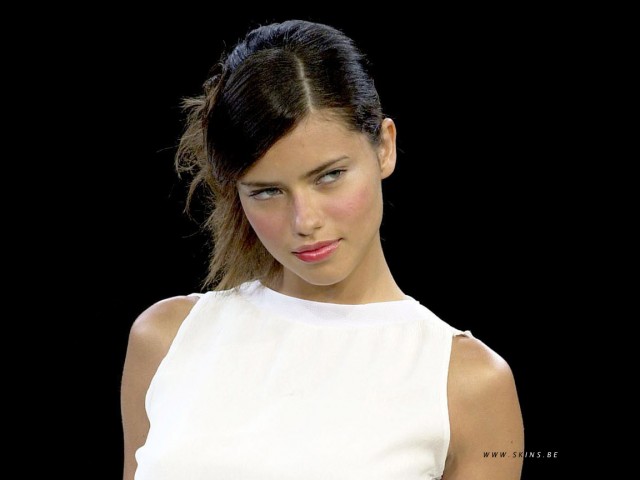 Adriana Lima Fotoğrafı