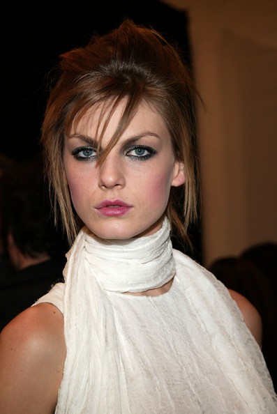 Angela Lindvall Fotoğrafı