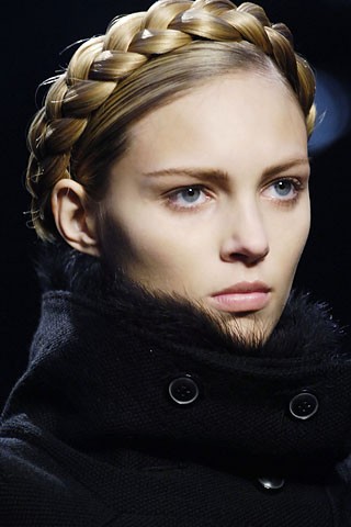 Angela Lindvall Fotoğrafı