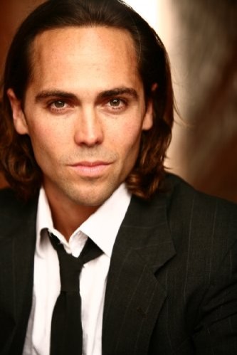 Dennis Kinard fotoğrafı