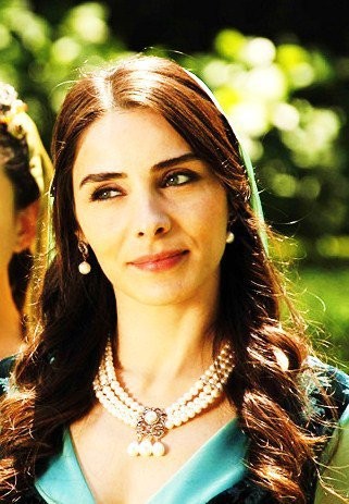 Nur Fettahoğlu Fotoğrafı