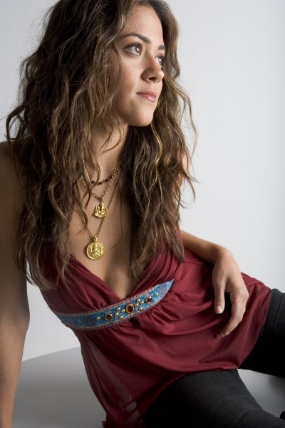 Camille Guaty Fotoğrafı