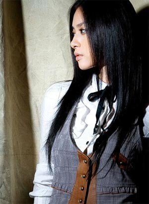 Veronica Ngo Fotoğrafı