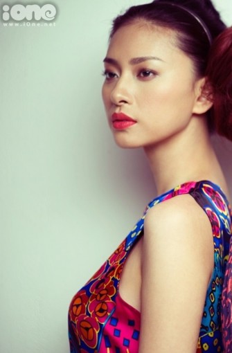 Veronica Ngo Fotoğrafı