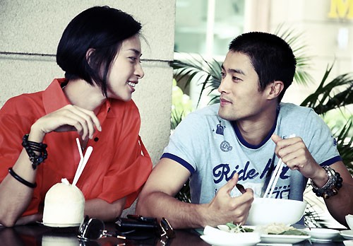 Veronica Ngo Fotoğrafı