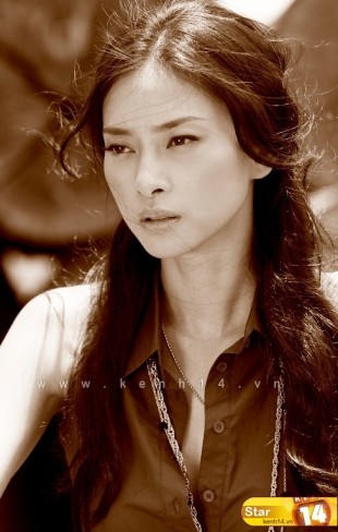 Veronica Ngo Fotoğrafı