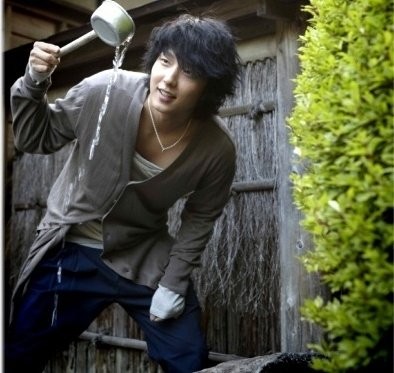 Lee Jun-ki Fotoğrafı