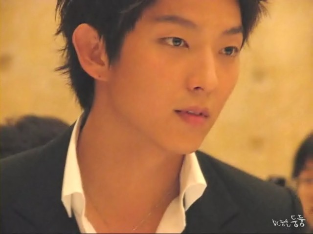 Lee Jun-ki Fotoğrafı