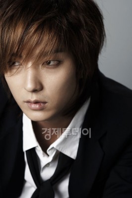 Lee Jun-ki Fotoğrafı