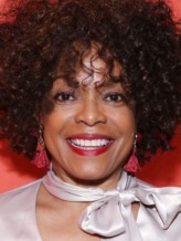 Denise Burse fotoğrafı