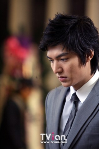 Lee Min-ho Fotoğrafı