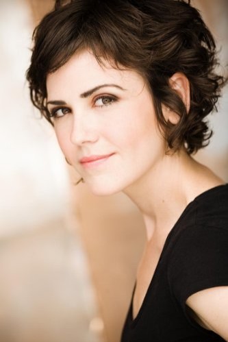 Katy Stoll fotoğrafı