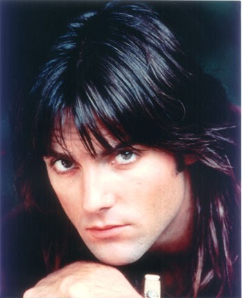 Michael Praed fotoğrafı