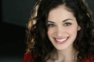 Justine Cotsonas fotoğrafı