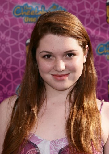 Jennifer Stone Fotoğrafı