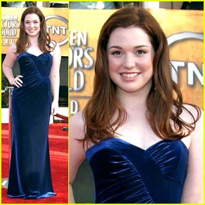 Jennifer Stone Fotoğrafı
