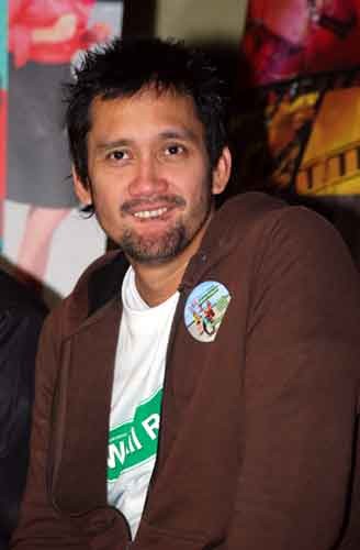 Tora Sudiro fotoğrafı