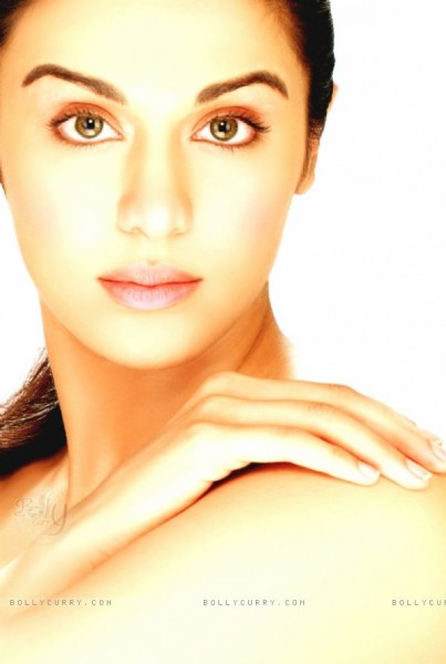 Adah Sharma fotoğrafı