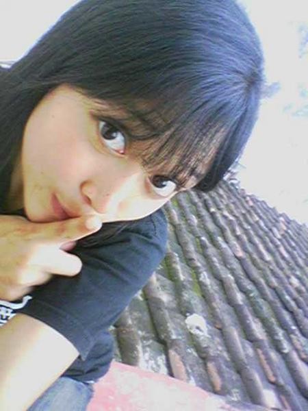 Julie Estelle fotoğrafı