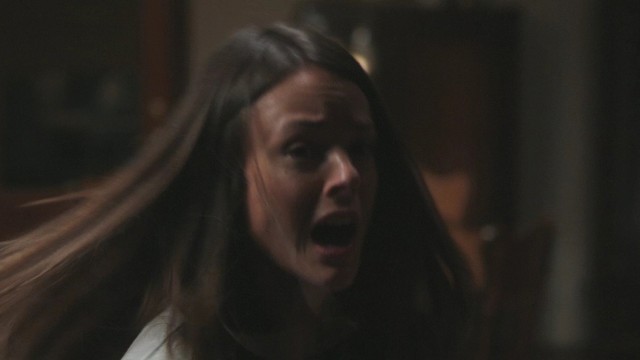 Sarah Butler fotoğrafı