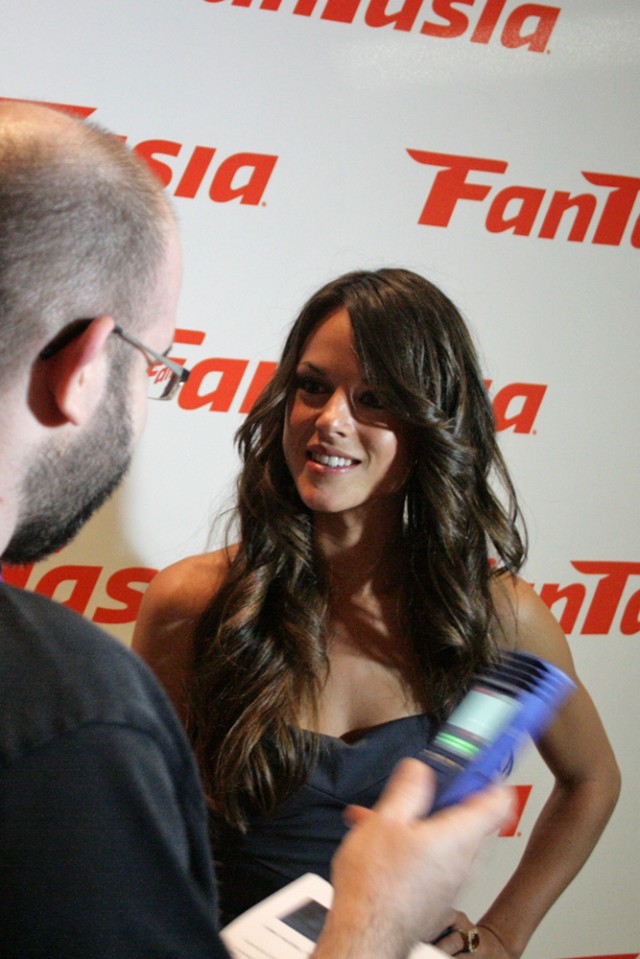 Sarah Butler Fotoğrafı