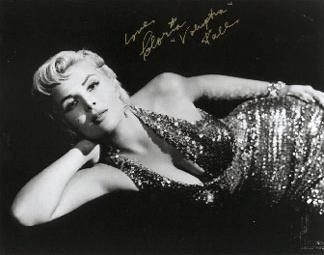 Gloria Pall fotoğrafı