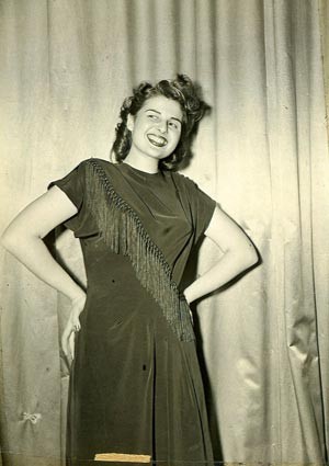 Gloria Pall fotoğrafı