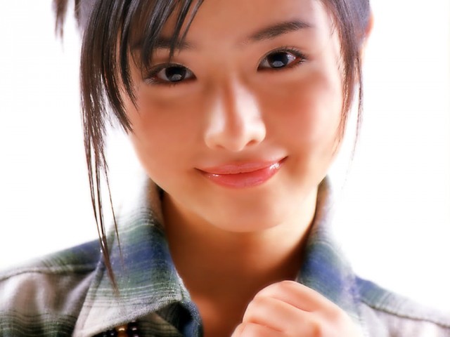 Satomi Ishihara fotoğrafı