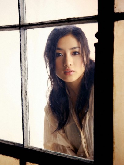 Satomi Ishihara Fotoğrafı
