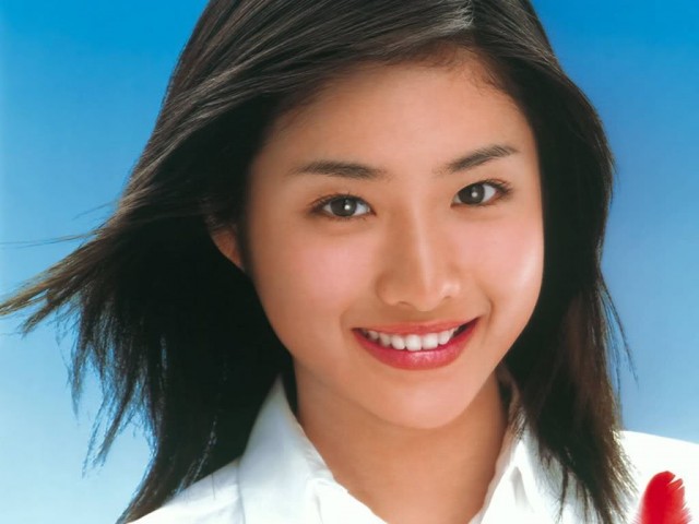 Satomi Ishihara Fotoğrafı