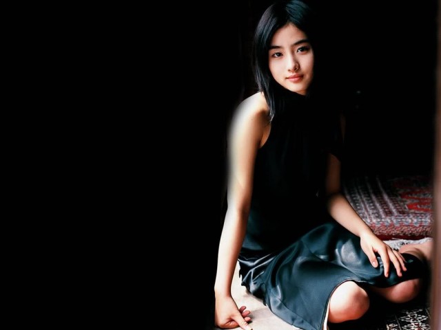 Satomi Ishihara Fotoğrafı