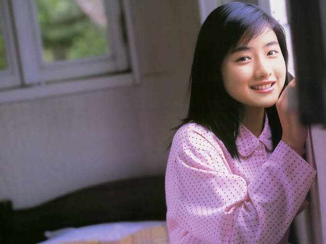 Satomi Ishihara Fotoğrafı