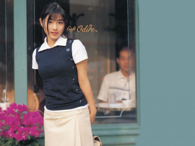 Satomi Ishihara Fotoğrafı